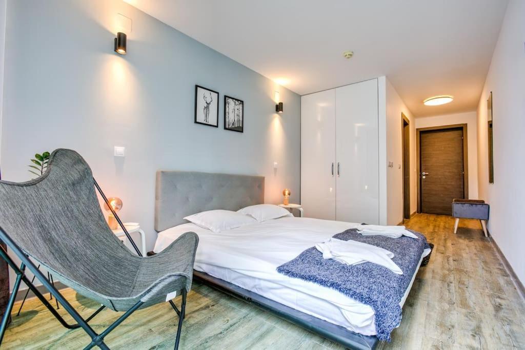 Splendor 3 Bedroom Flat In Silver Mountain Poiana Brasov Exterior photo